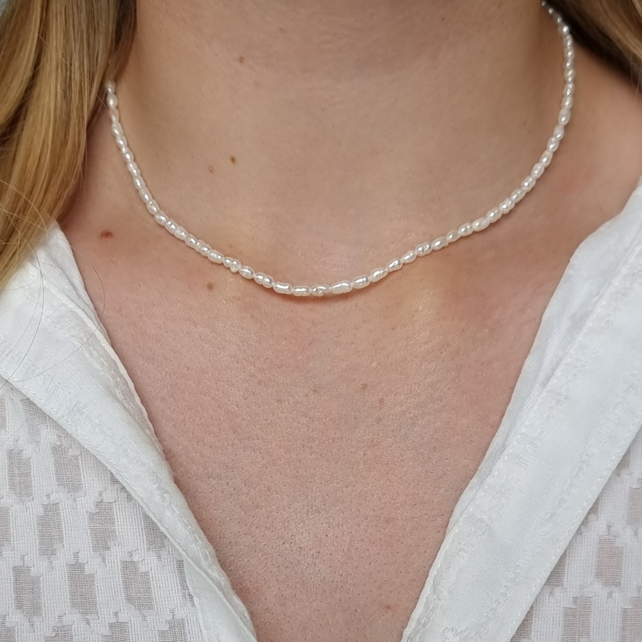 Pearly Whites Pearl Necklace