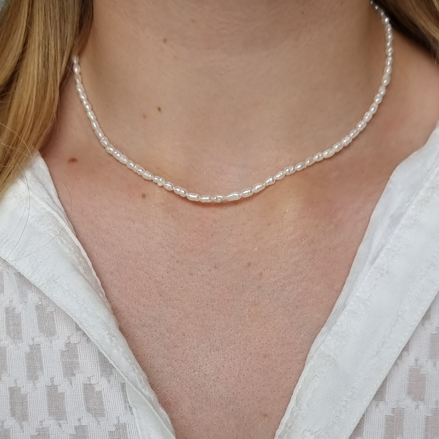 Pearly Whites Pearl Necklace & Bracelet Set